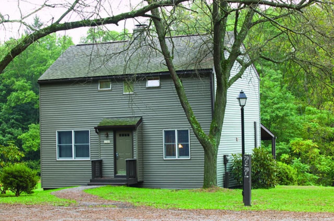 Pocono Villas Resort East Stroudsburg Exterior photo